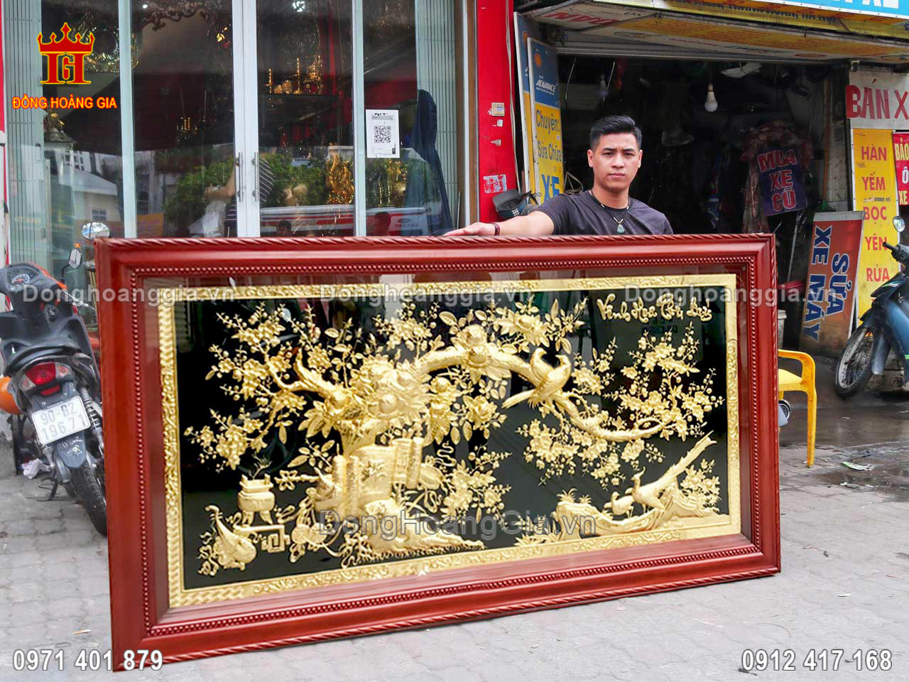 Bức tranh vinh hoa phú quý mạ vàng 24K thích hợp treo tại phòng khách sang trọng